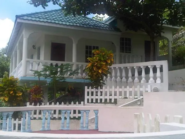 Penzion Treasure'S Comfort Inn Claremont