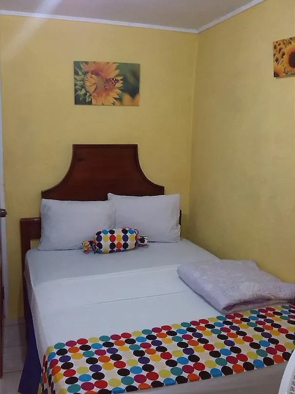 Treasure'S Comfort Inn Claremont
