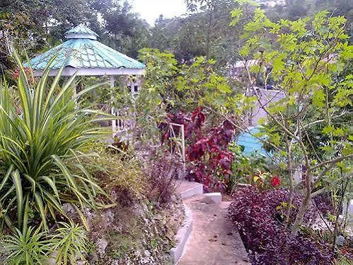 Treasure'S Comfort Inn Claremont