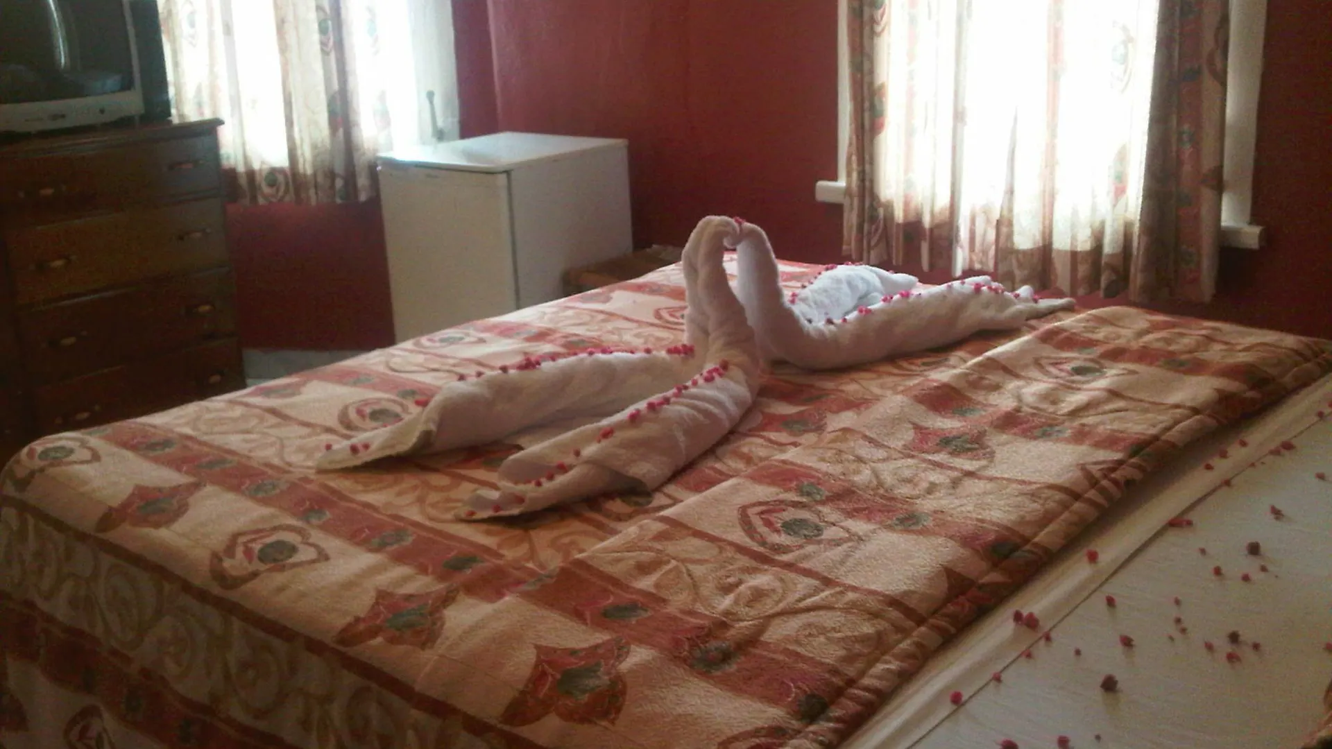 Treasure'S Comfort Inn Claremont 招待所